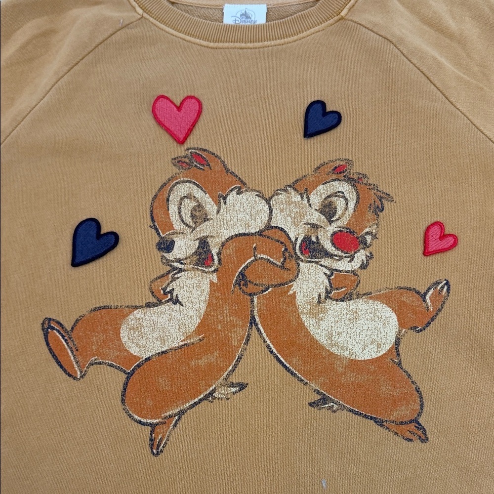 Women’s Disney Tan Sweatshirt with Chip and Dale Heart Design size XS - Picture 2 of 11
